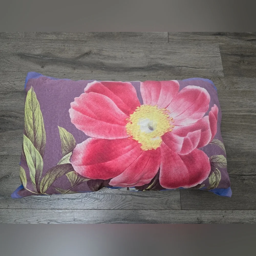 Pottery Barn Vintage Floral Accent Pillow  Decore Cottage Feminine Garden Party